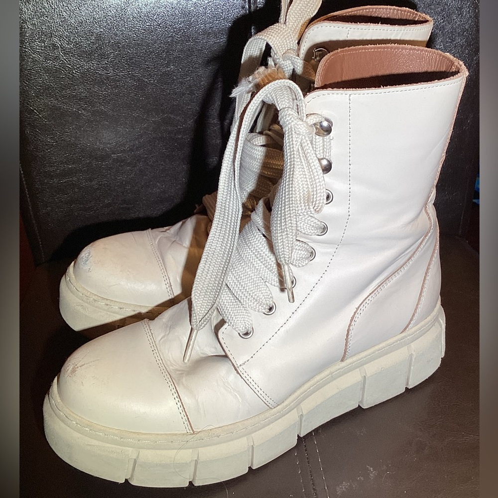 Women's White Lace-Up Boots